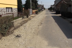 Zdjęcie przedstawia zakończenie pracy budowy kanalizacji sanitarnej w Kołaczkowicach  (photo)