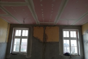 Prace remontowe w budynku szkolnym w Konarach. (photo)