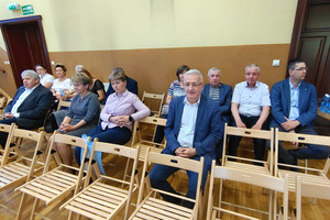 Uczestnicy sesji Rady Miejskiej słuchający przemówienia  (photo)