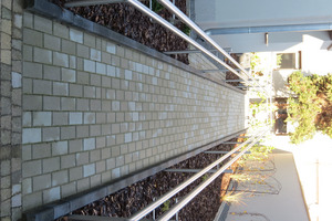 Podjazd do Urzędu dla osób ze szczególnymi potrzebami (photo)