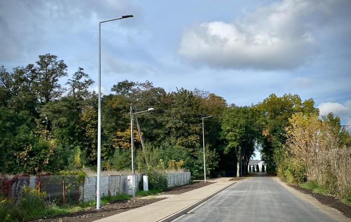 Zakończono budowę drogi w Roszkówku.  - zdjęcie