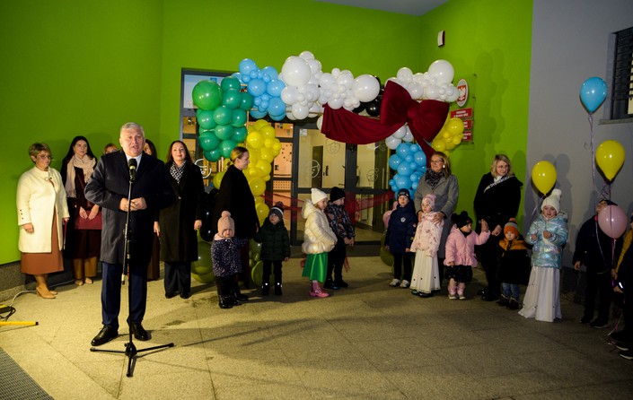 Uroczyste otwarcie nowego przedszkola z oddziałami żłobkowymi i podsumowanie inwestycji. - zdjęcie