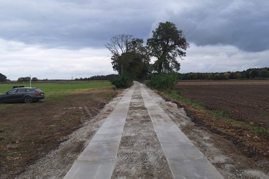 Budowa drogi dojazdowej do gruntów rolnych w Rozstępniewie